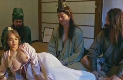 Thác loạn cùng ba anh em Lưu Quan Trương đúng là trải nghiệm cực kỳ phấn khích!