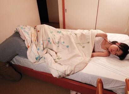 Cháu gái lớn đã đẹp trai, chú đã mời vào làm tình