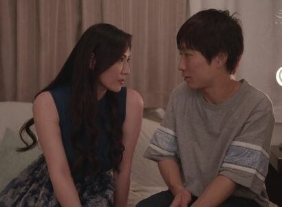 Chồng không quan tâm, vợ say xỉn mời cậu sinh viên đi khách sạn