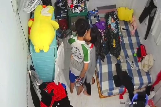 Học sinh dùng bướm dâm để giữ chân bạn trai