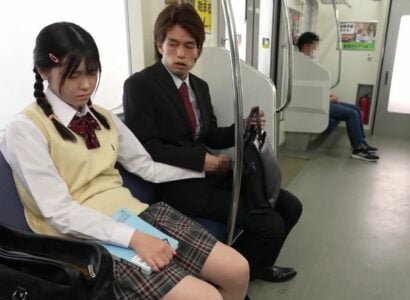 Nữ sinh bị lũ đồi bại đụ tập thể